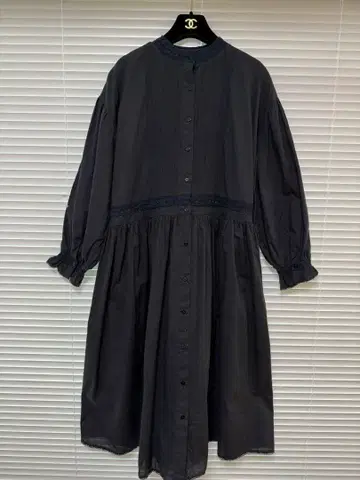 새상품급 비어즐리 지난 가을 블랙 원피스