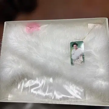 화이트 퍼 숄 기모노용 택 포함