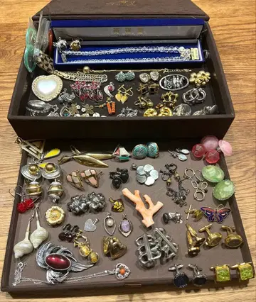 액세서리 종합 세트 증정 포함