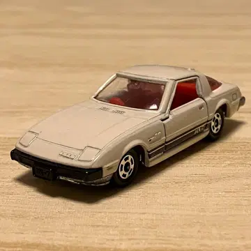 토미카 마쓰다 사반나 RX-7 No.50 1/60