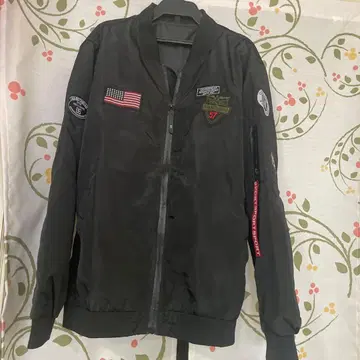 MA-1 스타일 블랙 자켓 (작은 사이즈)