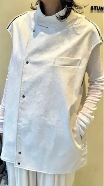 새상품 미사용 스터링 루어 r 빈티지 가죽 베스트 사이즈 2