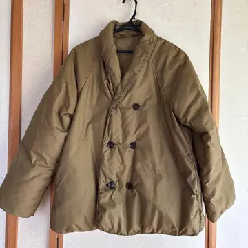 올리브 더블 브레스트 다운 자켓