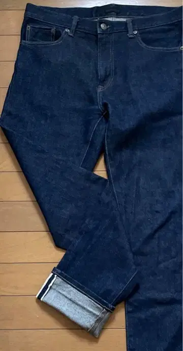 UNIQLO 셀비지 데님 팬츠 W33 다크 네이비 청바지 데님 셀비지