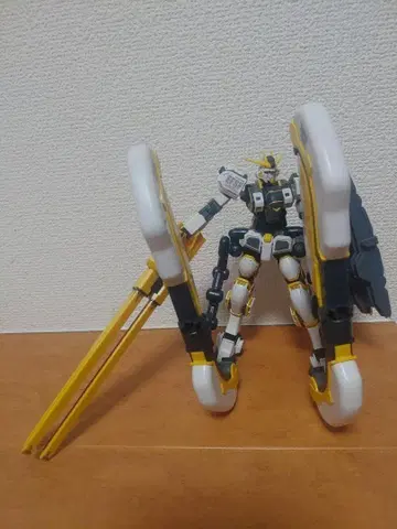 1/144 HG 아틀라스 건담 완성품 동시 300엔 할인
