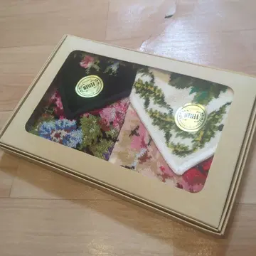 FELLA 꽃무늬 손수건 2개 세트