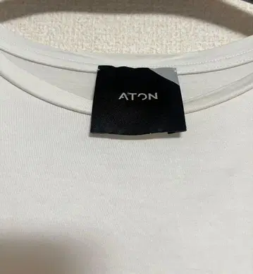 ATON 화이트 롱T셔츠 02