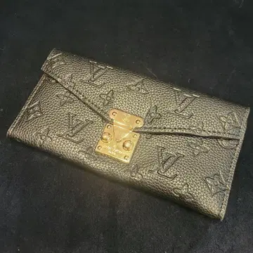 장지갑 블랙 모노그램