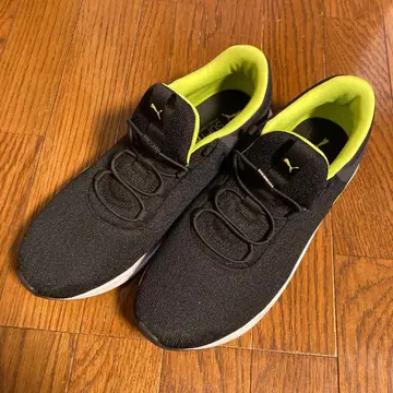 PUMA SOFT FOAM+ 스니커즈 블랙/라임