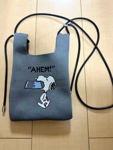 스누피 숄더백 미니 니트 스마트폰 소품함