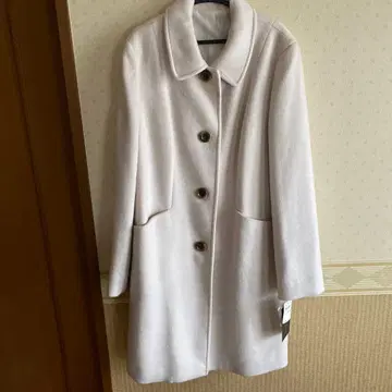 울 혼방 버튼 부착 롱 코트