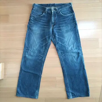 레어 랭글러 청바지 블랙 가죽 라벨 33인치 남성용 새상품급 스트레이트