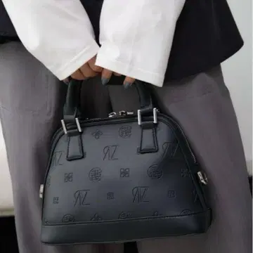 AZUL BY MOUSSY 모노그램 더블 지퍼 백