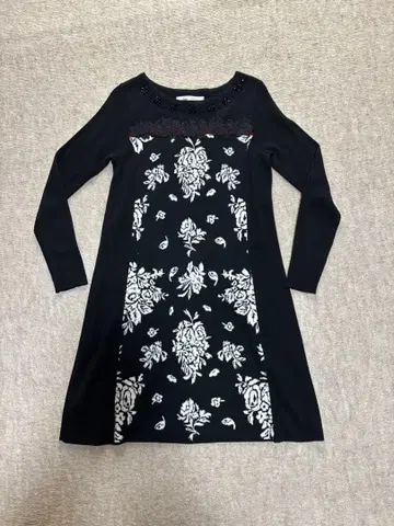 Super Beauty 꽃무늬 긴팔 원피스 40