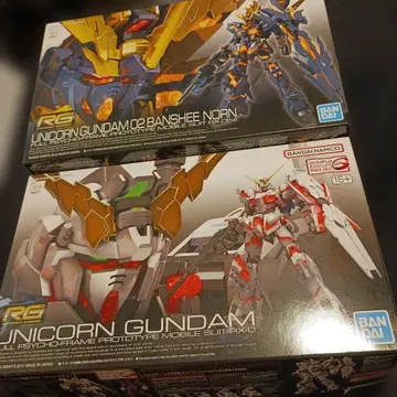 유니콘 건담과 밴시 노른