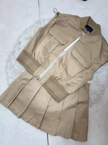 G/FORE 베이지 자켓 스커트 콤비네이션