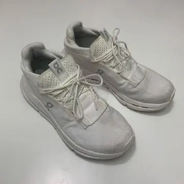 On Cloudnova 2 화이트