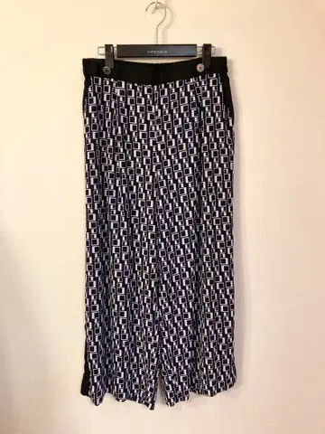 새상품 피에르 가르뎅 기하학 패턴 와이드 팬츠 LL