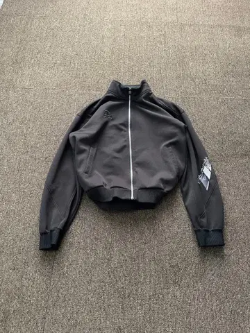 Champion 트랙 자켓 Y2K 테크 블랙 자수 로고 짧은 기장 L