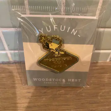 스누피 유후인 한정판 핀 배지