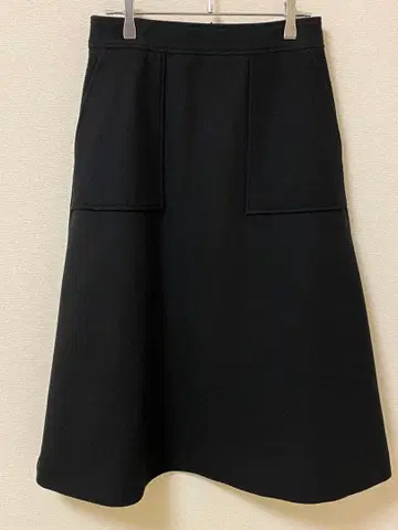 소프트 멜톤 플레어 스커트 미사용 슬로브 이에나 블랙 38