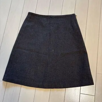 [ 90년대 빈티지 ] A.P.C. 체크 무늬 사다리꼴 미니 스커트