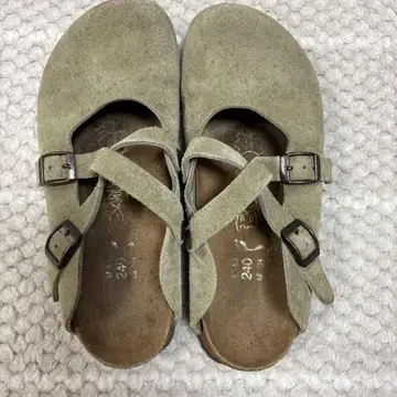 버켄스탁 그레이 스웨이드 샌들 240