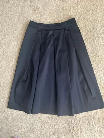 데미 럭스 플레어 스커트