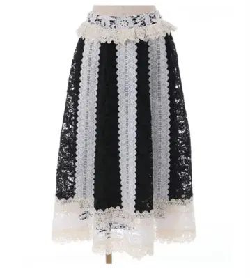 엑시즈팜 노스탤지어 귀여운 배색 사용 레이스 스커트 한정판 새상품