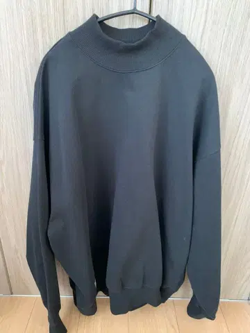 FreshService 'LIGHT OZ MOCK NECK SWEAT'