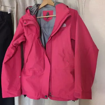 THE NORTH FACE 핑크 마운틴 파카