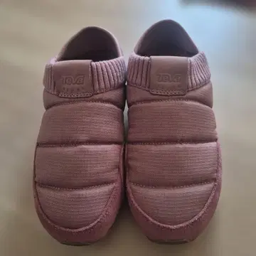 Teva 핑크 슬립온 24cm