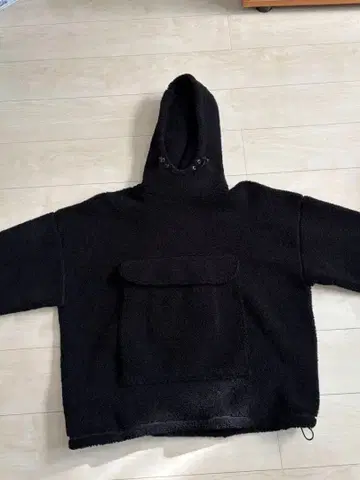 보아 후드 부착 오버 사이즈 자켓 블랙