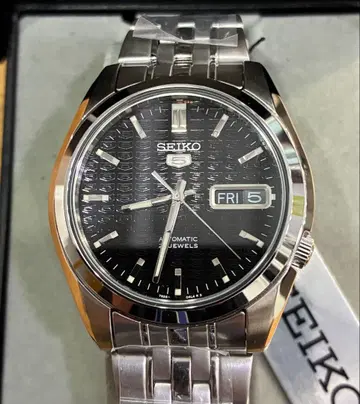 거의 미사용 SEIKO 세이코5 손목시계 해외 모델 SNK361K1