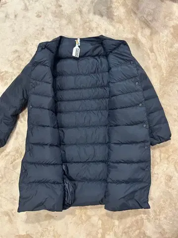 무인양품 네이비 다운 자켓 버튼 포함