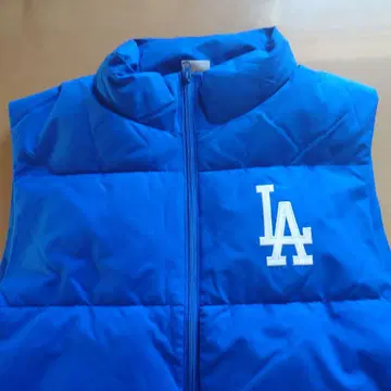 LA 로고 자수 다운 베스트 파랑 (충전솜)