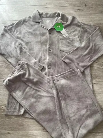 새상품 셀리언트 피로 회복 긴팔 파자마 M 사이즈 남성용 이온