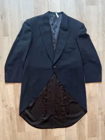 Gieves & hawkes 블랙 연미복 L 사이즈