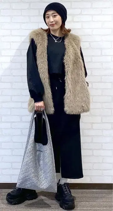 새상품 블랙 지나시스 셋업 JEANASIS