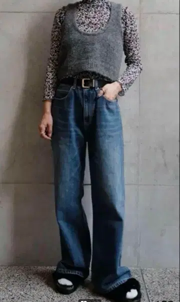 MACHATT 스트레치 시어 터틀 (블랙 x 화이트)