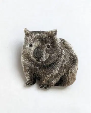 웜뱃 자수 브로치 자수 동물