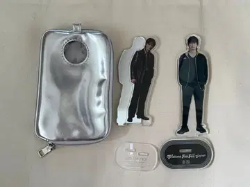 아야노 고 아크릴 스탠드 파우치