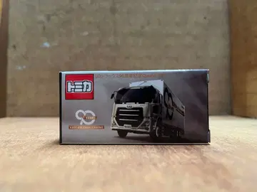 UD 트럭스 90주년 기념품 퀀 미니카