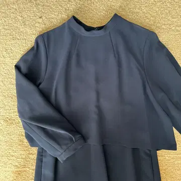 네이비 긴팔 미디 기장 스커트 셋업