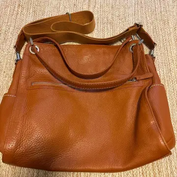 BARCOS Hanaa-fu 브라운 가죽 숄더백