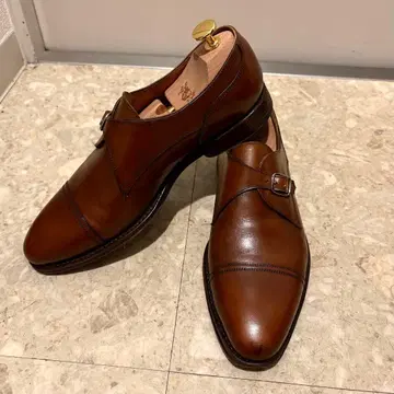 잘란 스리와야 몽크 스트랩 가죽 신발