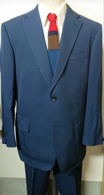 2L 가을/겨울 제품 2버튼 수트 밝은 네이비 계열 노턱 새상품 남성용