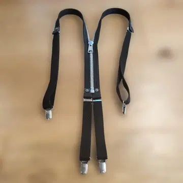 오벨리스크 블랙 지퍼 서스펜더