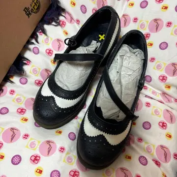 닥터마틴 레이스 슈즈 힐