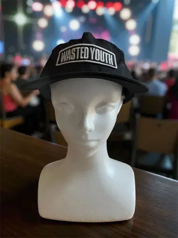 WASTED YOUTH 블랙 야구 모자